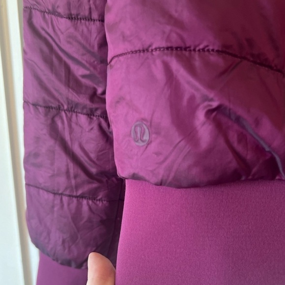 Lululemon Non-Stop Bomber Jacket Quilted
Reversible in Marvel - Women’s Size 6 - Picture 9 of 14